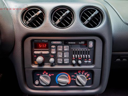 Used 1998 Pontiac Firebird Formula w/ Security Pkg image 16