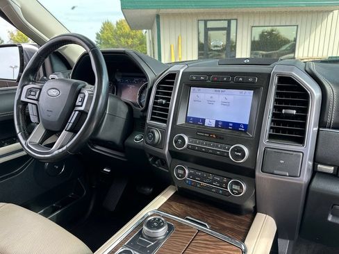 Used 2020 Ford Expedition Platinum AWD/4WD image 34