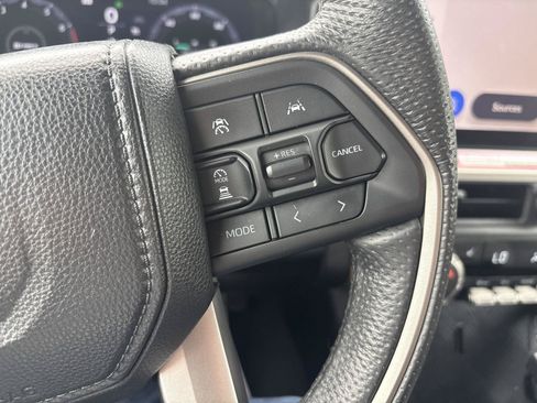 Used 2024 Toyota Tacoma TRD Off-Road AWD/4WD image 17