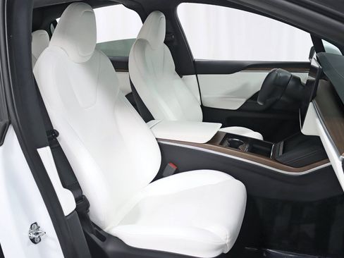 Used 2023 Tesla Model X AWD/4WD image 31