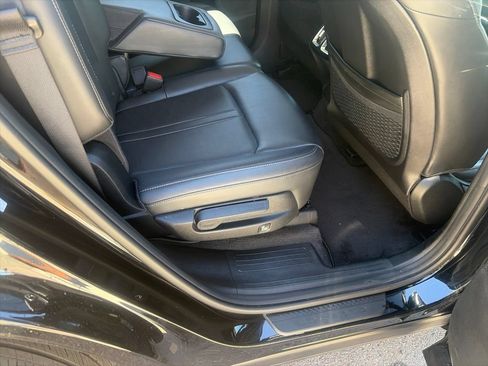 Used 2024 Kia Sorento S FWD image 12