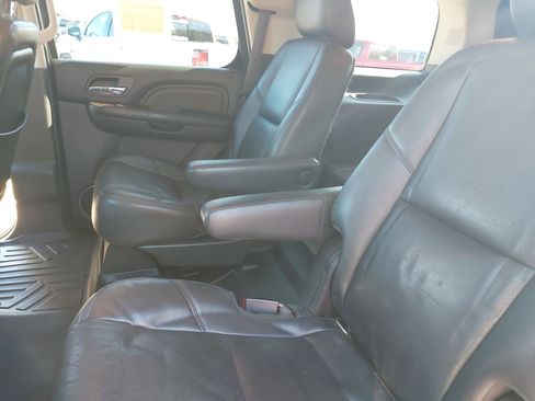Used 2013 GMC Yukon Denali image 16