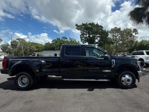 Used 2021 Ford F350 Lariat w/ Lariat Ultimate Package AWD/4WD image 4