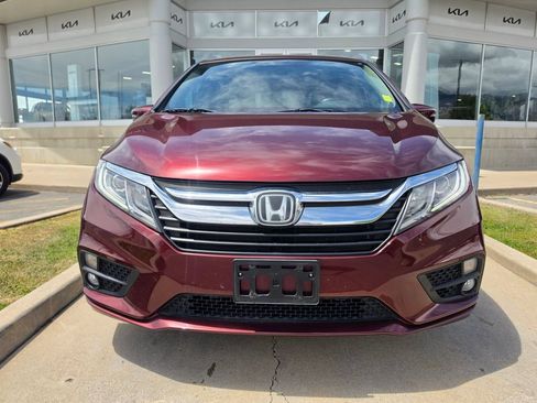 Used 2019 Honda Odyssey EX image 2