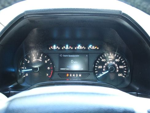 Used 2018 Ford F150 XLT w/ Equipment Group 302A Luxury AWD/4WD image 14