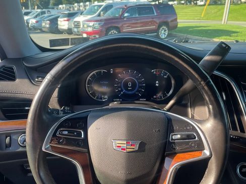 Used 2016 Cadillac Escalade Premium AWD/4WD image 56