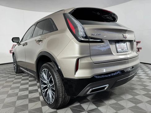 Used 2025 Cadillac XT4 Sport FWD image 29