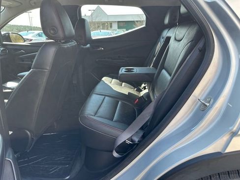 Used 2023 Chevrolet Bolt EUV Premier w/ Redline Edition FWD image 19