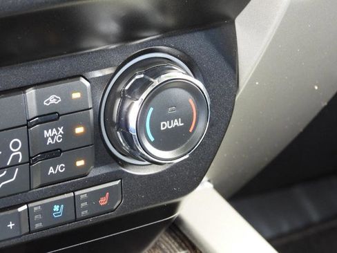 Used 2020 Ford F250 Lariat w/ Tremor Off-Road Package AWD/4WD image 83