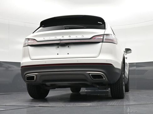 Used 2023 Lincoln Nautilus Reserve FWD image 27