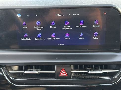 Used 2025 Kia Seltos S image 24