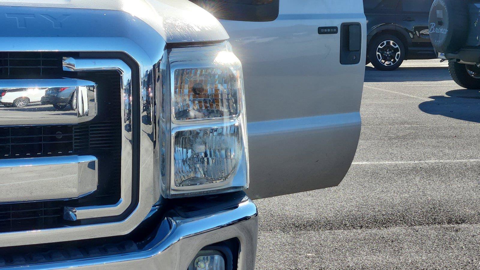Used 2012 Ford F350 XLT w/ XLT Premium Pkg AWD/4WD image 2