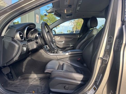 Used 2019 Mercedes-Benz C 300 Sedan image 3