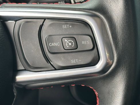 Used 2021 Jeep Gladiator Rubicon w/ Cold Weather Group image 19