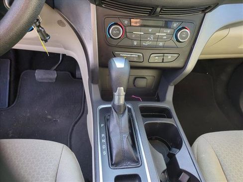 Used 2017 Ford Escape SE w/ Equipment Group 201A image 12