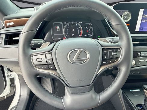 Used 2025 Lexus ES 350 w/ Premium Package FWD image 21