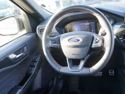 Used 2023 Ford Escape ST-Line image 10
