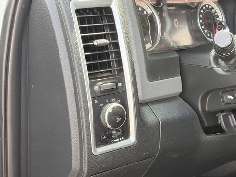 Used 2017 RAM 3500 Big Horn AWD/4WD image 7