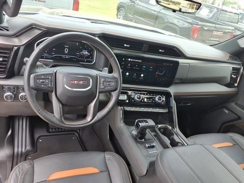 Used 2023 GMC Sierra 1500 AT4 w/ AT4 Premium Package AWD/4WD image 22