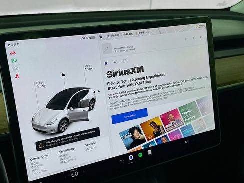 Used 2022 Tesla Model Y Long Range image 19