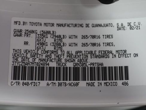 Used 2021 Toyota Tacoma TRD Off-Road AWD/4WD image 28