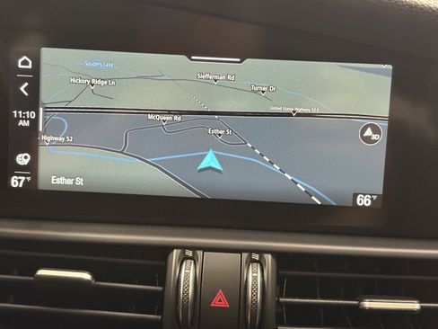 Used 2022 Alfa Romeo Giulia Ti image 10