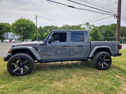 Used 2022 Jeep Gladiator Rubicon w/ Trailer Tow Package AWD/4WD image 4
