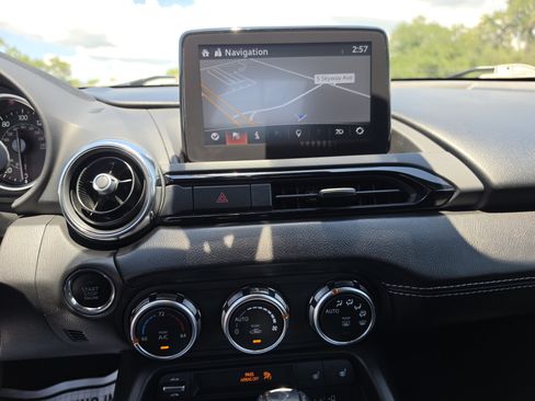 Used 2023 MAZDA MX-5 Miata Grand Touring RWD image 24