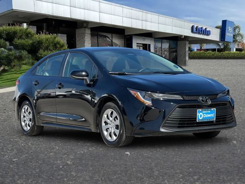 Used 2026 Toyota Corolla LE FWD image 10