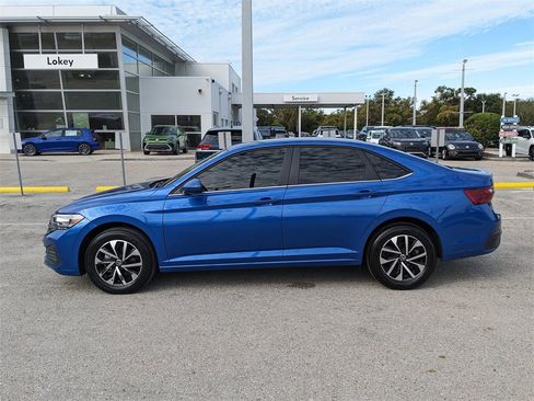 Certified 2024 Volkswagen Jetta S image 5