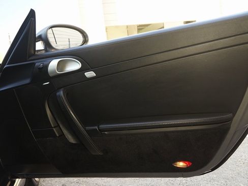 Used 2005 Porsche 911 Carrera image 20