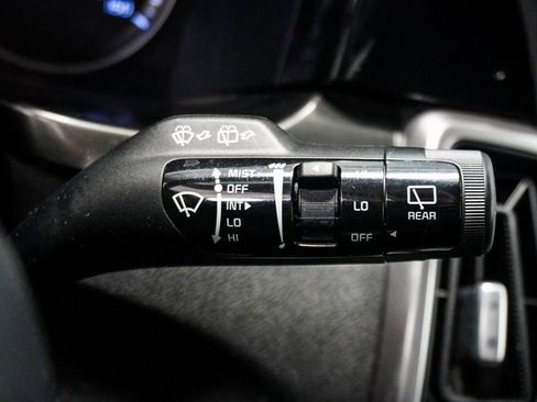 Used 2022 Kia Sorento LX image 17