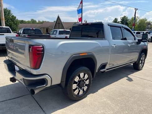 Used 2024 GMC Sierra 2500 Denali w/ Denali Reserve Package AWD/4WD image 3