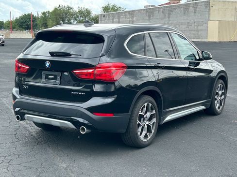Used 2020 BMW X1 xDrive28i w/ Convenience Package AWD/4WD image 3