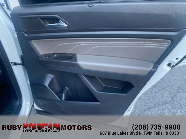 Used 2022 Volkswagen Atlas SE w/ Panoramic Sunroof Package AWD/4WD image 29