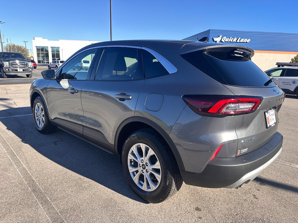 Used 2023 Ford Escape Active AWD/4WD image 9