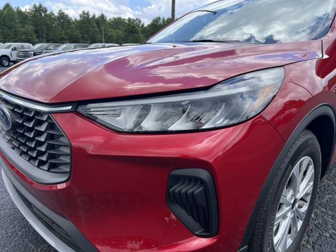 New 2025 Ford Escape Active w/ Tech Pack #1 image 9