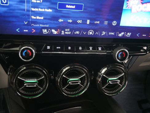 Used 2025 Chevrolet Blazer EV SS w/ Performance Package image 23