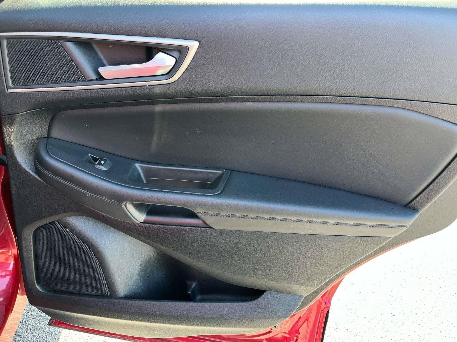 Used 2024 Ford Edge SEL AWD/4WD image 21