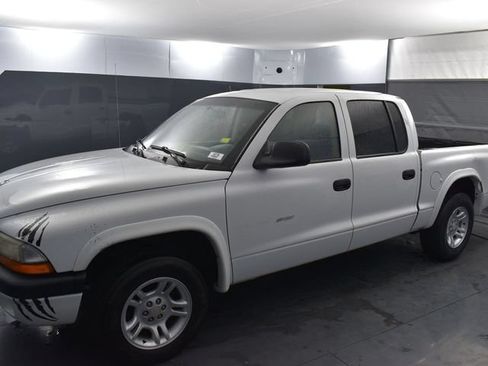 Used 2002 Dodge Dakota Sport RWD image 2