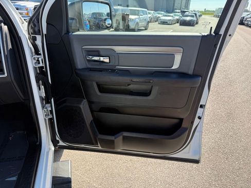 Used 2022 RAM 1500 Classic SLT RWD image 17