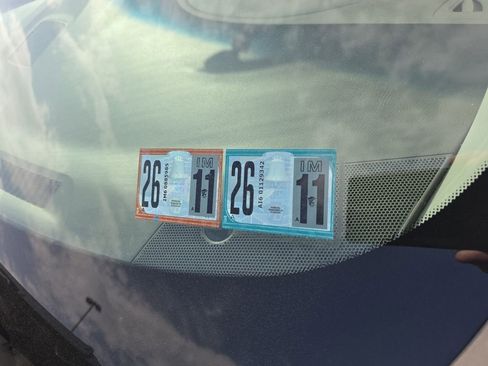 Used 2014 Nissan Pathfinder SV image 39