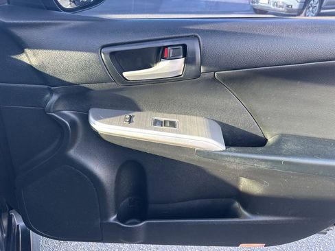 Used 2013 Toyota Camry SE image 29