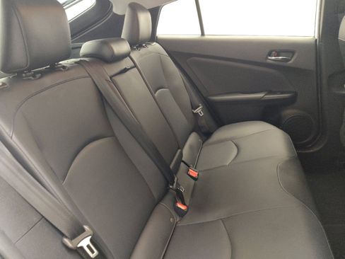 Used 2022 Toyota Prius XLE image 19