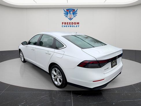 Used 2025 Honda Accord LX image 4