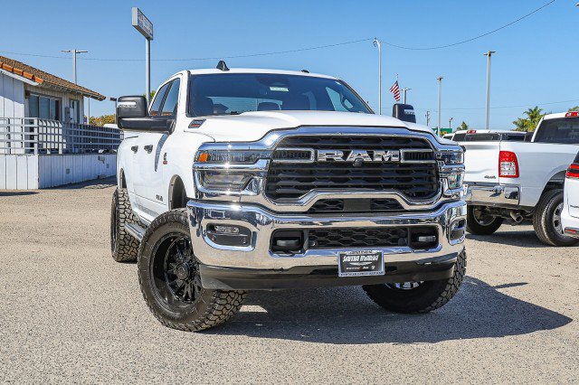 Used 2025 RAM 2500 Big Horn AWD/4WD image 1