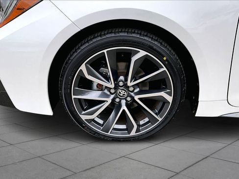 Used 2022 Toyota Corolla XSE image 10