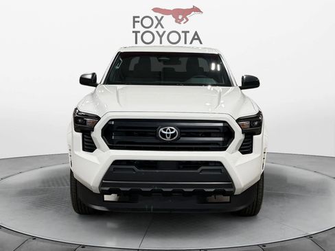 Used 2026 Toyota Tacoma SR AWD/4WD image 9