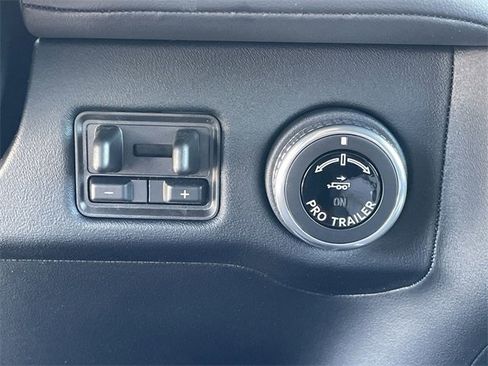 New 2025 Lincoln Navigator Reserve w/ Jet Appearance Package image 26