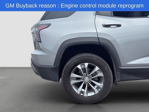 Used 2025 Chevrolet Equinox LT w/ Safety and Technology Package FWD image 23